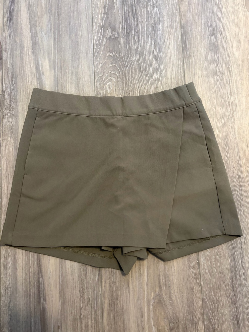 Frank & Oak Olive Green Women's Skort